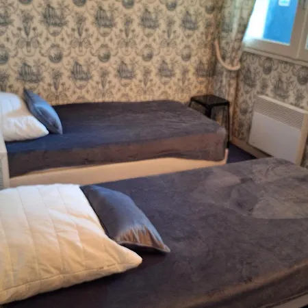 Vaste Avec Vue Sur Le Port De Plaisance Daire