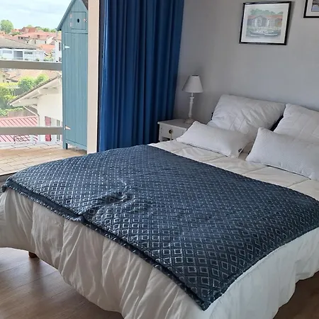 Apartment Vaste Avec Vue Sur Le Port De Plaisance *