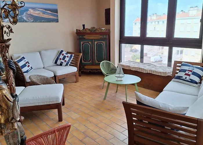 Vaste Avec Vue Sur Le Port De Plaisance Apartmán